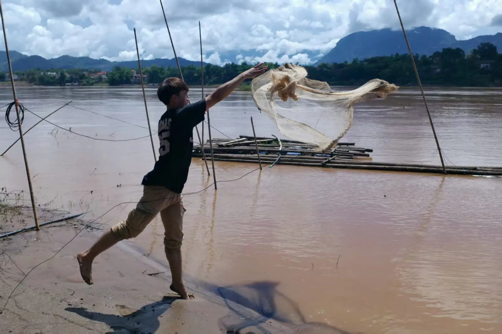 Local Catching FIsh in Xiengman Village