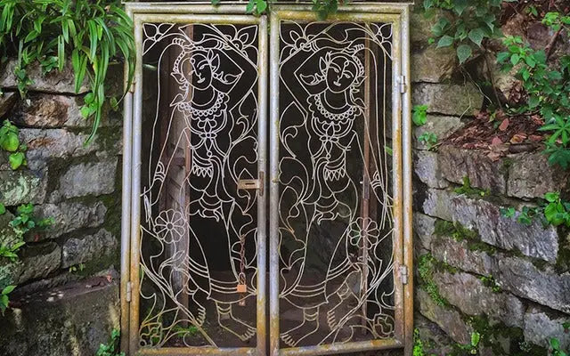 Sakkarin Cave or Xieng Man Cave